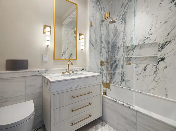 30 Front Street image 26 of 44