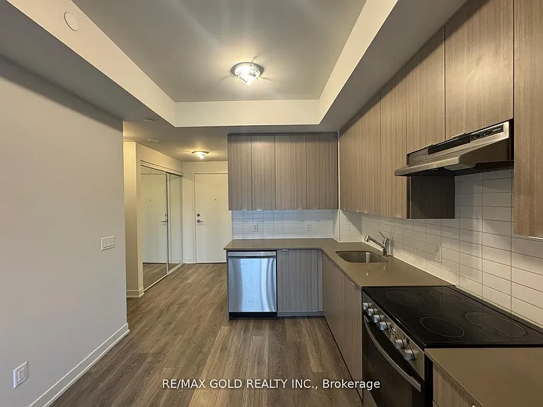 58 Sky Harbour Dr #206 — Photo 7