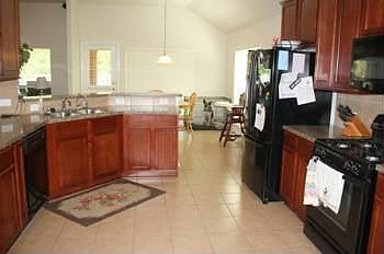 5th image of 6318 Alicia Way Dr