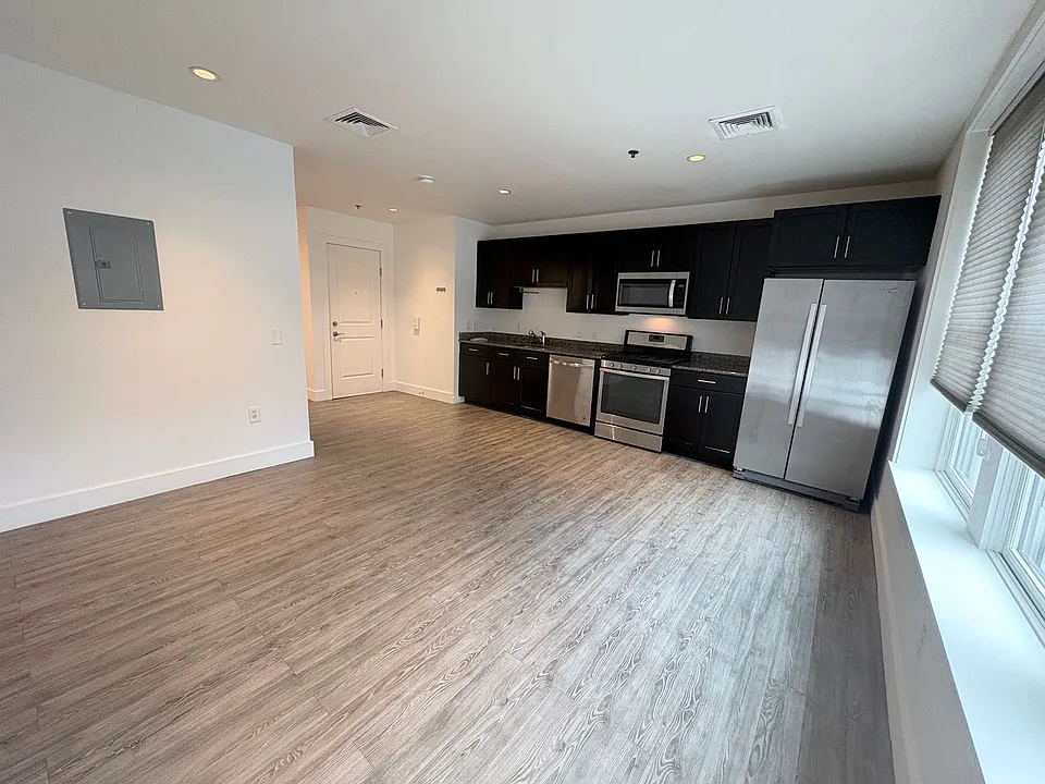 9 S Beaver St #24