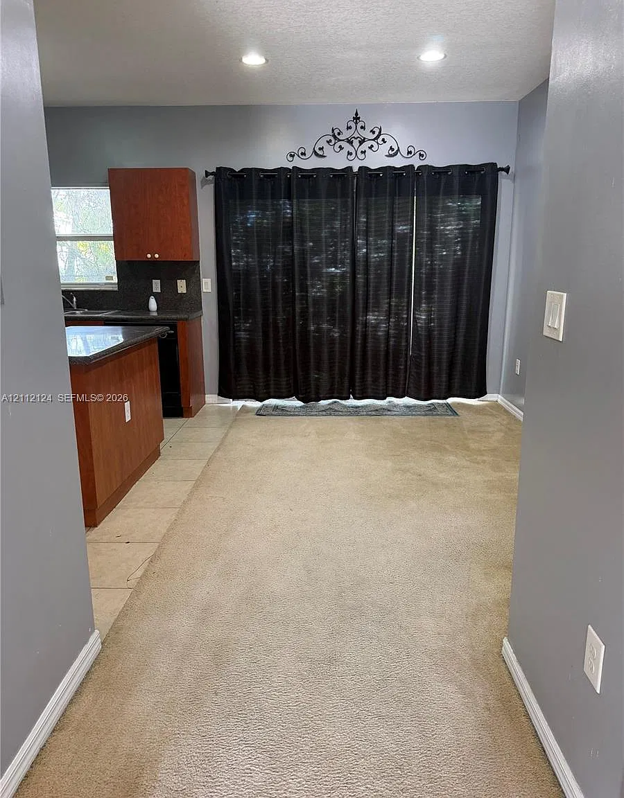 Venetia Grove — Photo 3