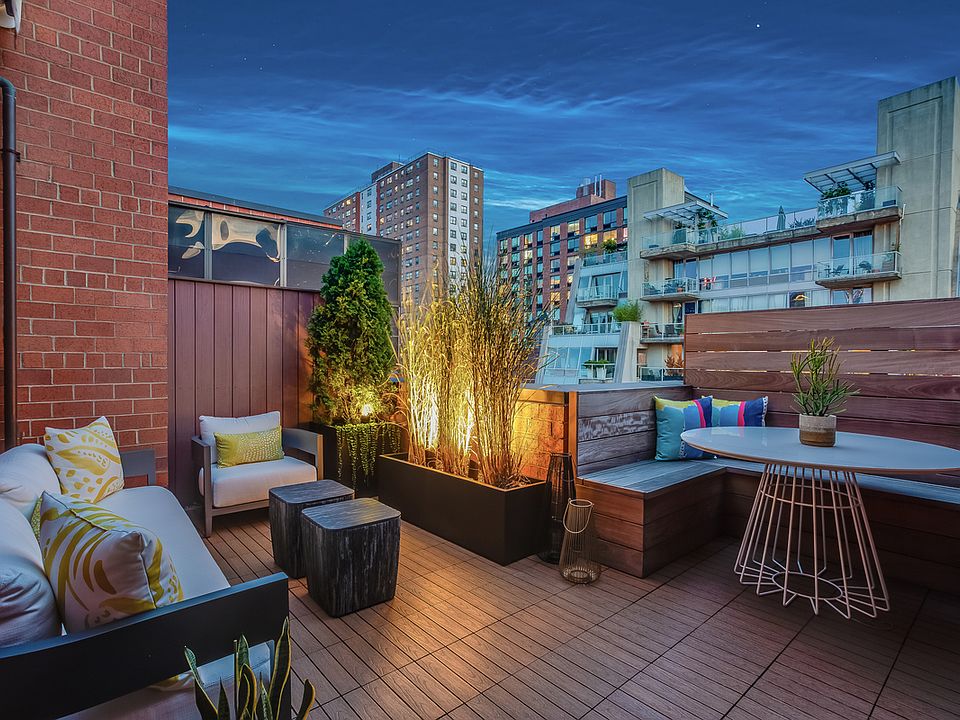 1st image of 445 W 19th St Penthouse A