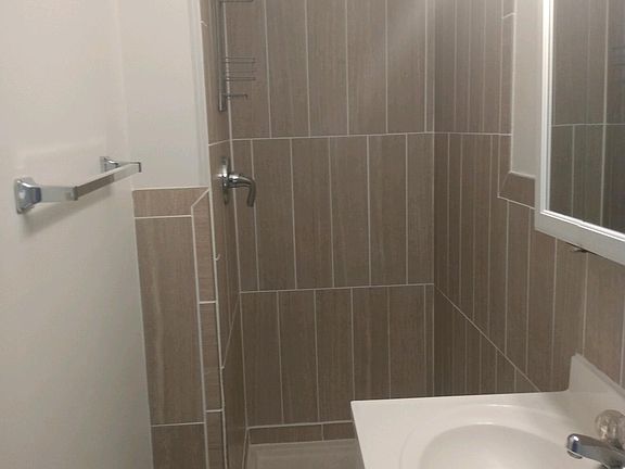 TILED SHOWER