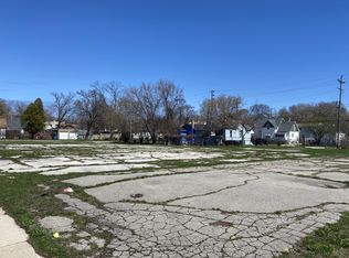 1017 S Memorial Dr, Racine, WI 53403