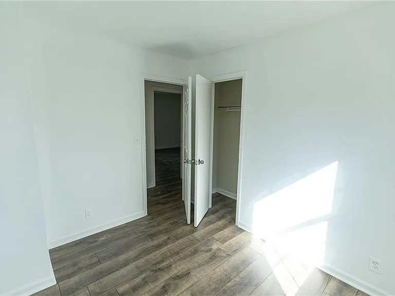 2761 Rockdale Dr — Photo 17