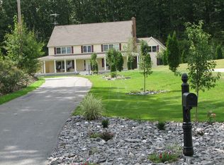 168 Robbs Hill Rd, Lunenburg, MA 01462