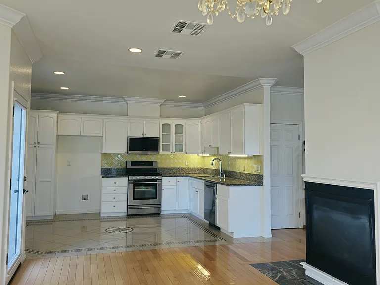4516 Ramsdell Ave #125 — Photo 10