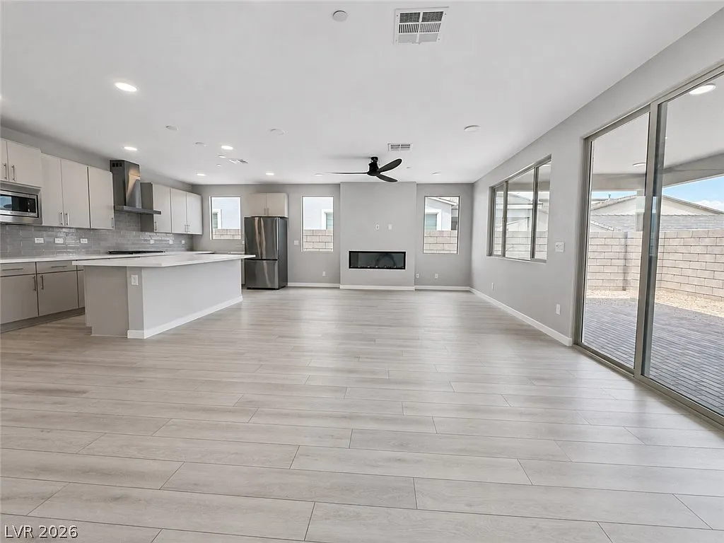 3 bed, 2.5 bath, 1788 sqft, $2,650 — Photo 4