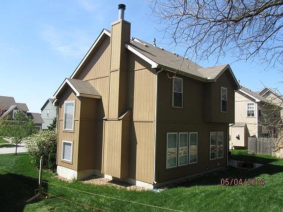 2nd image of 310 Wyndham Dr