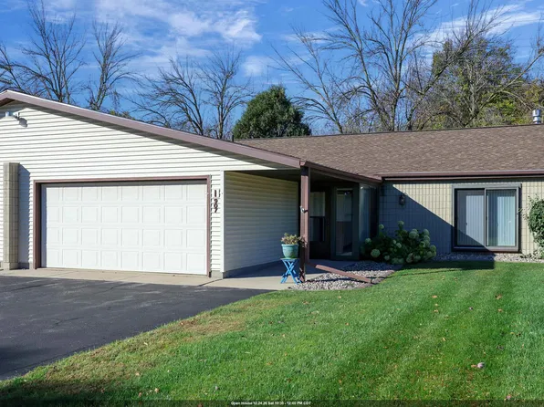 907 Jacobsen Rd, Neenah, WI 54956