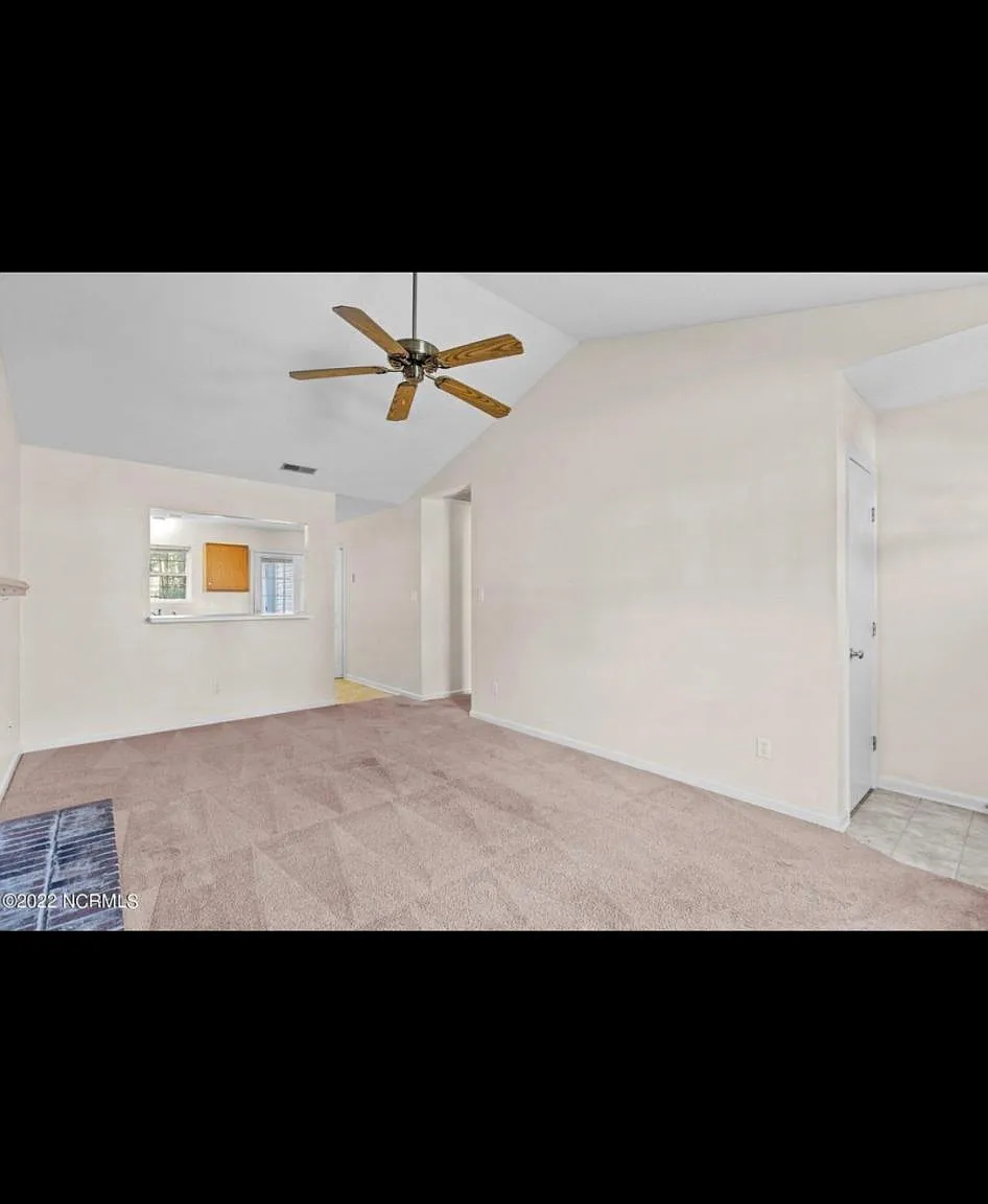 214 Live Oak Ct — Photo 3