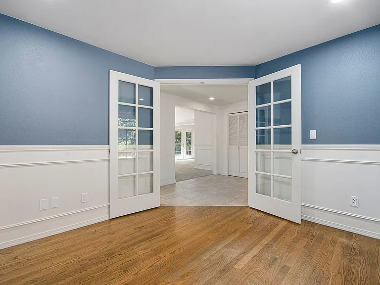 16711 SE 46th St — Photo 13