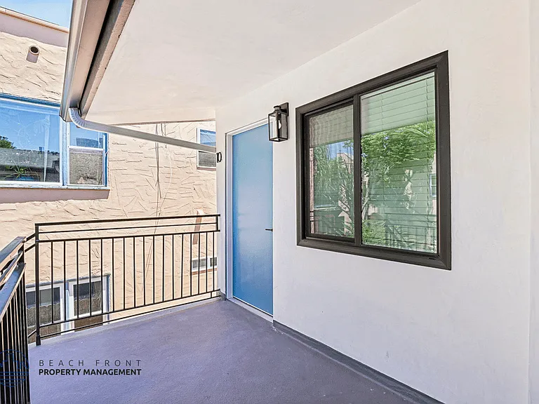 1230 E. 1st St. — Photo 11