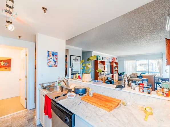 15 N Beacon St, Allston, MA