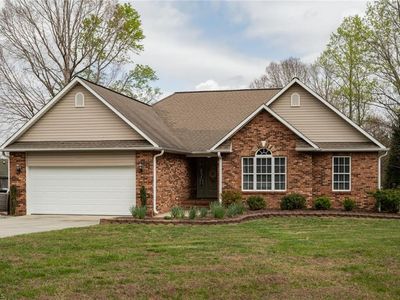 605 Paul Kennedy Rd, Thomasville, NC, 27360