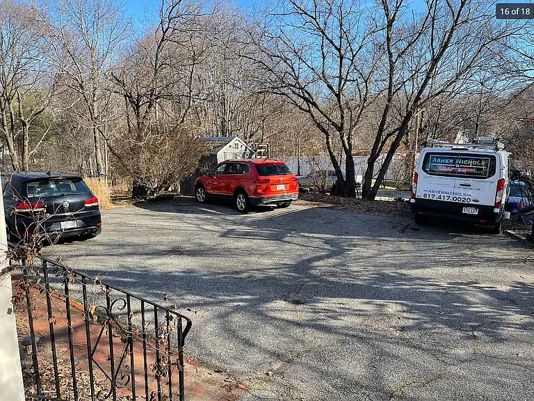 31 Irving St #1 — Photo 13