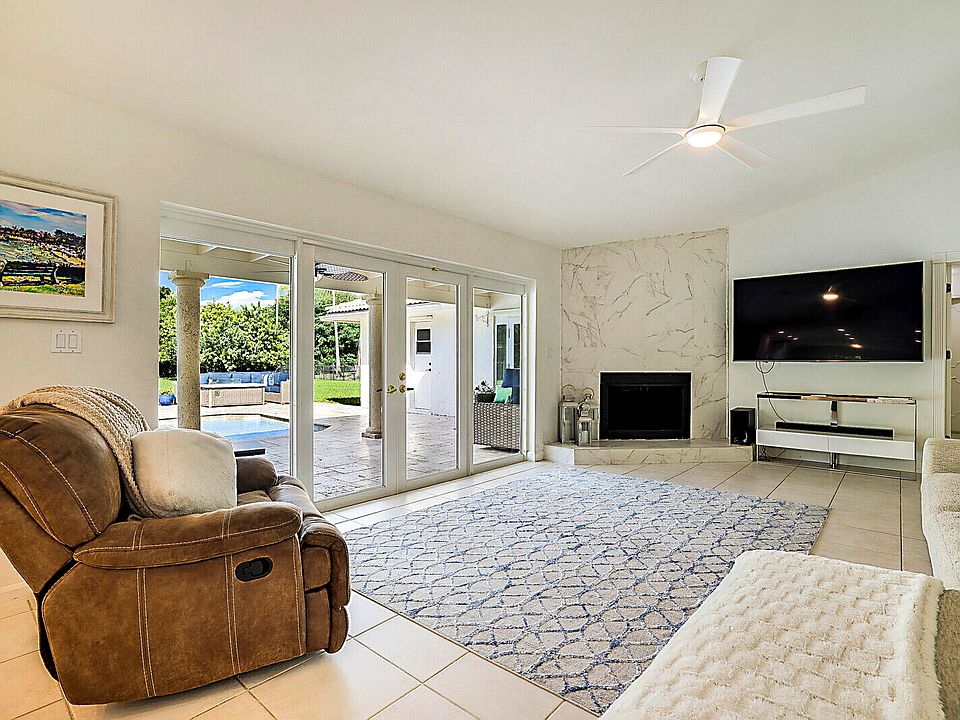 1st image of 22761 Vistawood Way