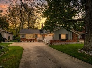 6723 Edgemoor Ave, Solon, OH 44139