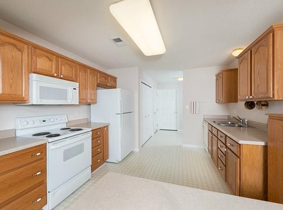 5th image of 12419 E 39th St S