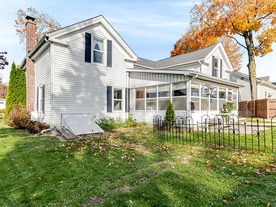 415 S Walnut St, photo 3