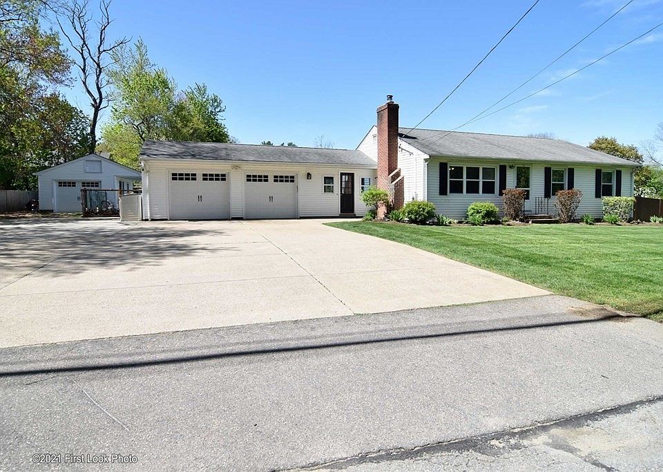 699 Pike Ave, Attleboro, MA 02703 Zillow