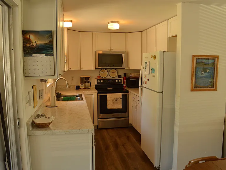 505 Tucker Ave — Photo 5
