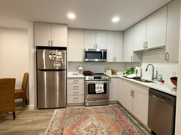 59 Willow St #201, South Hamilton, MA 01982