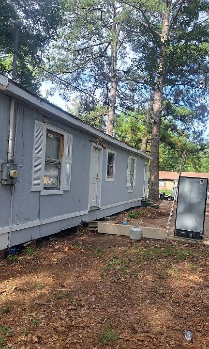 1st image of 7020 Louise St