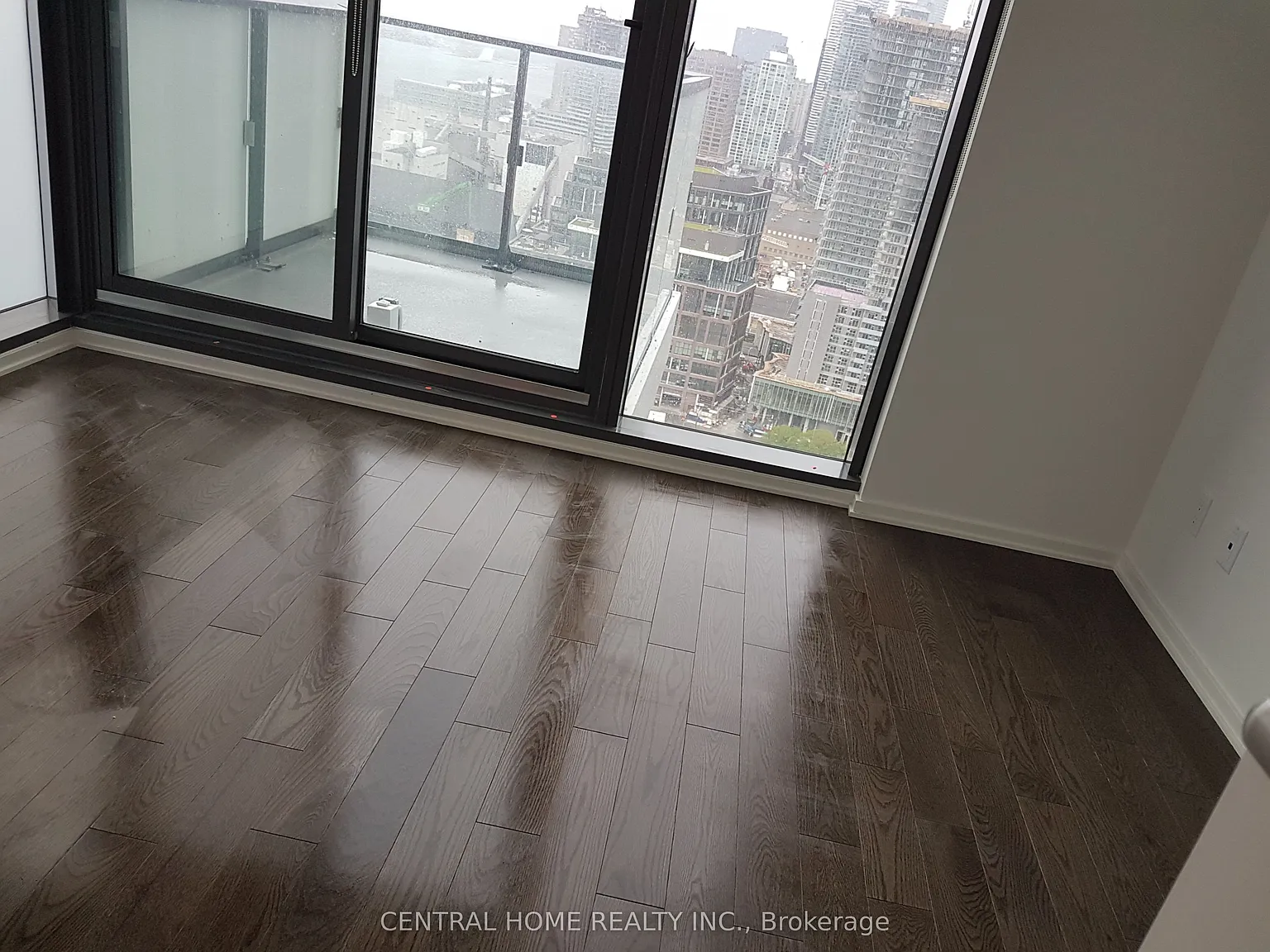 1 bed, $2,400 — Photo 3