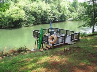 218 Rivers Edge Ln, Benton, TN 37307