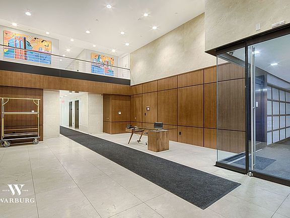 5th image of 84 White St APT 10A