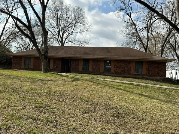 108 Pecan Blvd, Vicksburg, MS 39183