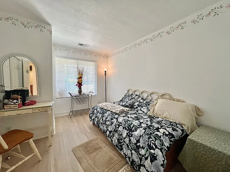 2351 Fairhaven Dr — Photo 6