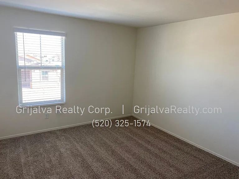 10677 W Harrigan Dr — Photo 13