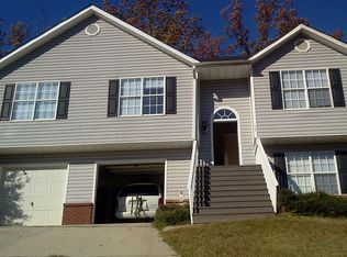 6731 Hiddenlake Dr, Rex, GA