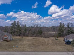 7701 Highlands Dr, Winnebago, IL 61088