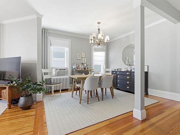 3rd image of 845 E 5th St APT 1