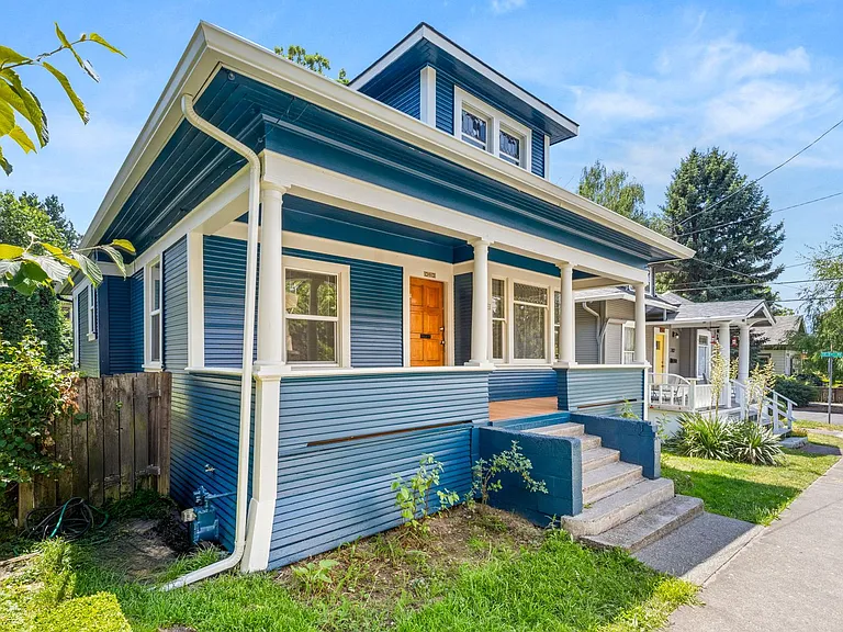 2708 SE Clinton St — Photo 6