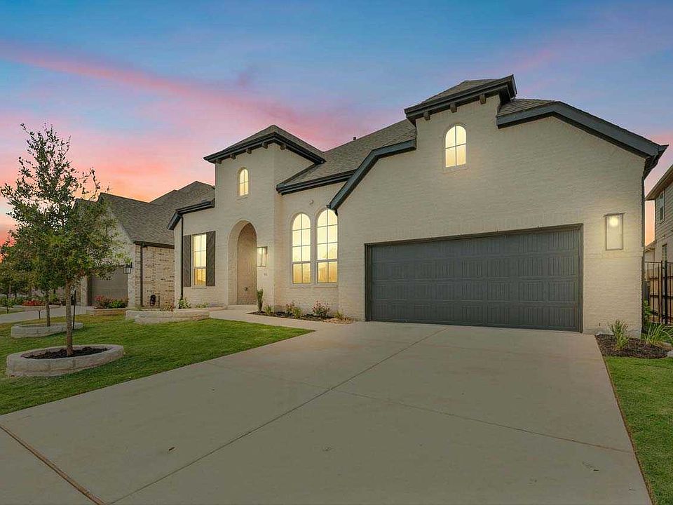 1st image of 556 Great Lawn Bnd