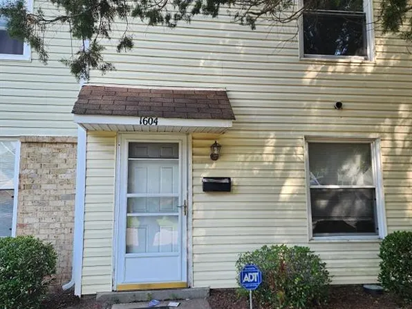 1604 Darren Cir, Portsmouth, VA 23701