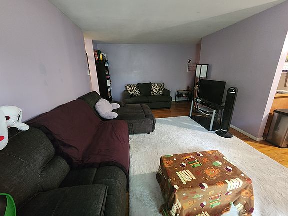5th image of 91 Regency Park Dr