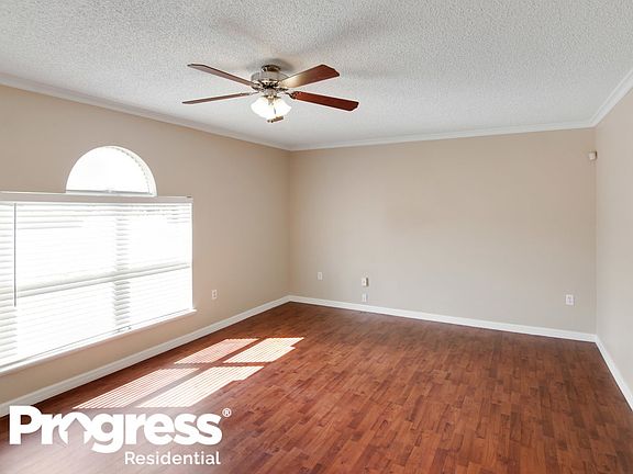 3rd image of 2934 Elbib Dr