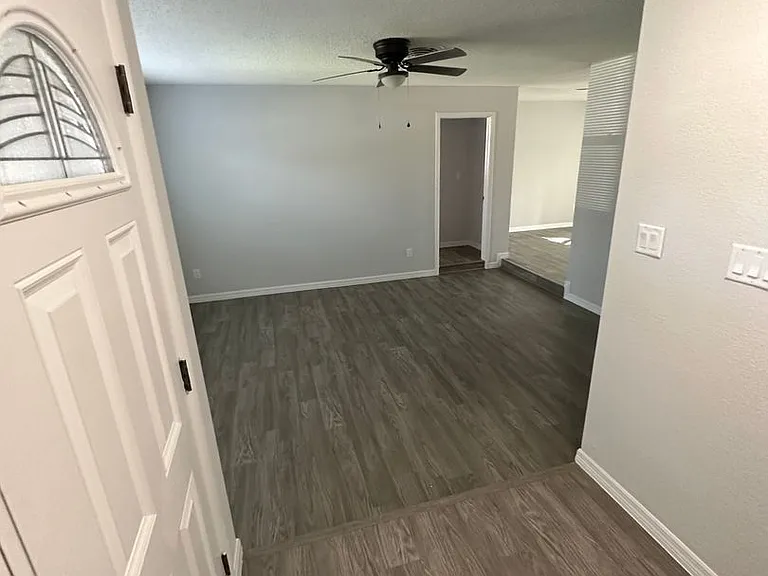 4959 Tangerine Ave — Photo 3