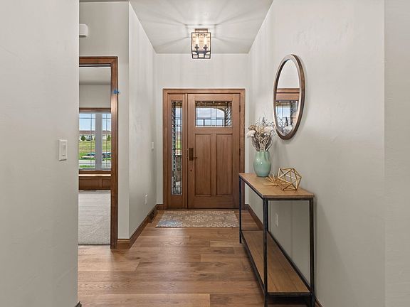 3rd image of 1373 Prairie Lake Cir