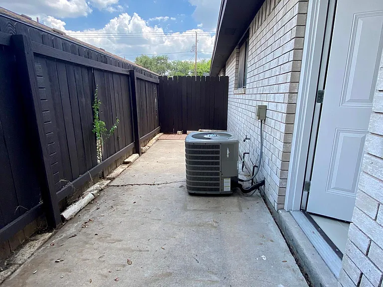 1202 Bryce Dr #5 — Photo 17