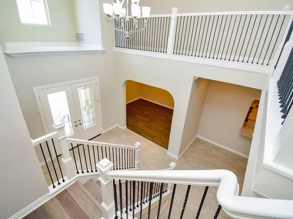 2423 Camden Creek Ln, Houston, TX 77077