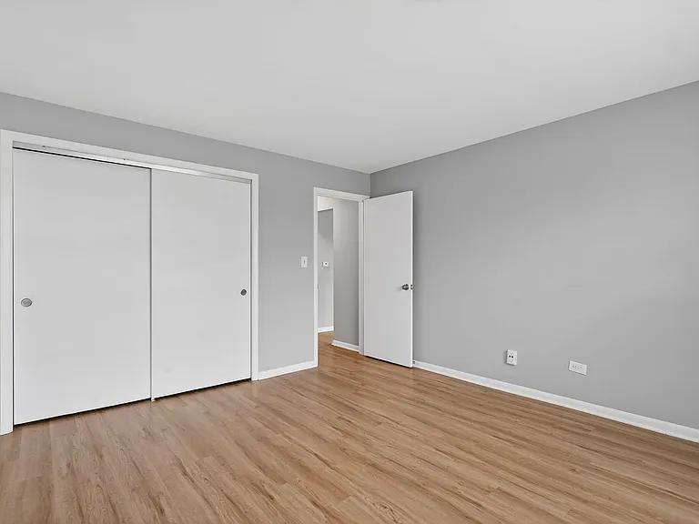 34-46 Kensington Apartments — Photo 11
