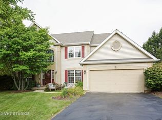 6 Westbrook Ct, Algonquin, IL 60102