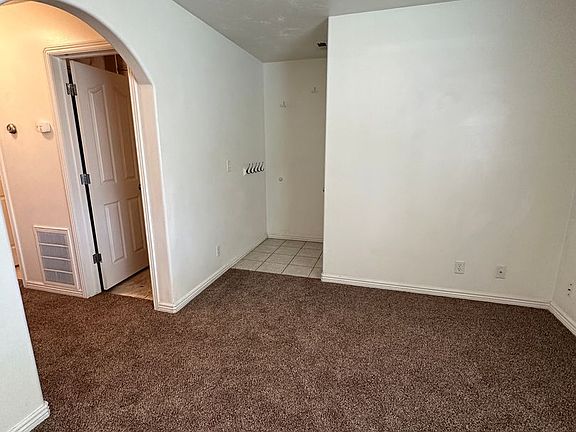 4th image of 215 W Center St APT 15
