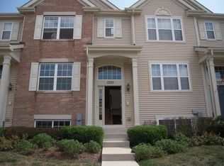 1225 Derry Ln, Hampshire, IL 60140